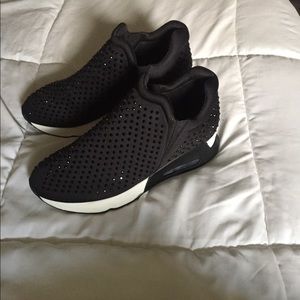 brand new fashionable shoes